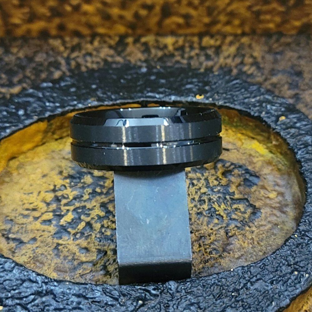 Men's Black Groove Wedding Ring Band - Grooved Black Wedding Ring For Guys - Picture 6 of 6